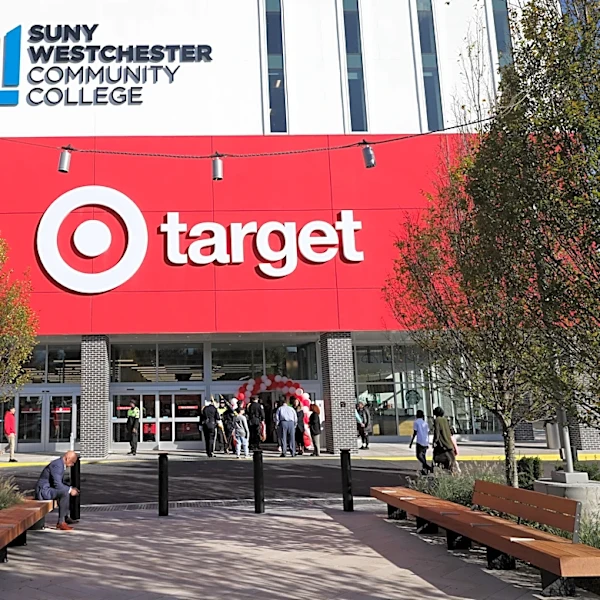 Get the Labor Day hours for major stores in the Lower Hudson Valley