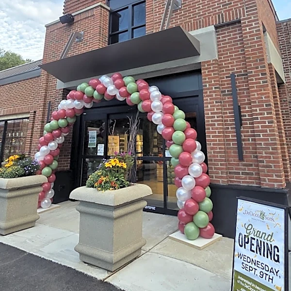 DeCicco & Sons opens first Connecticut grocery store in Greenwich