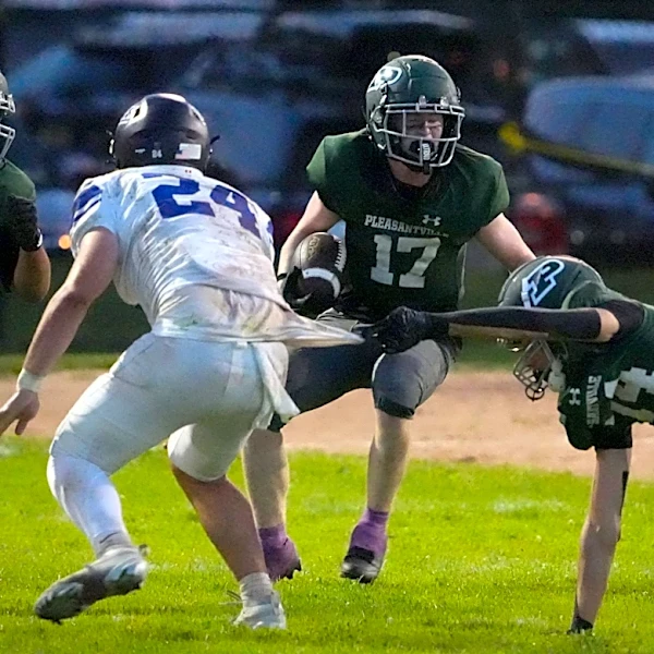 Here are the football stat leaders heading into this week's games
