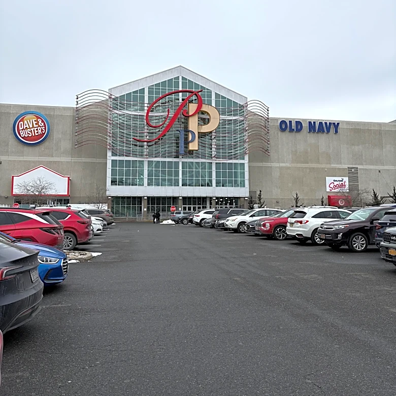 Fire breaks out at Palisades Center ice rink in West Nyack