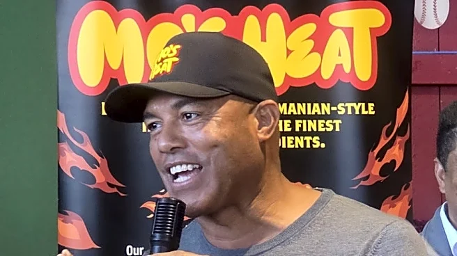 Yankees great Mariano Rivera draws fans at Yonkers Stew Leonard's appearance