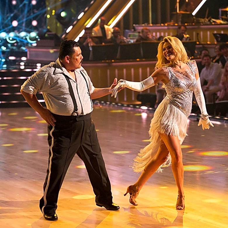 'DWTS' Week 5 songs and dances: Full Super Bowl Night lineup
