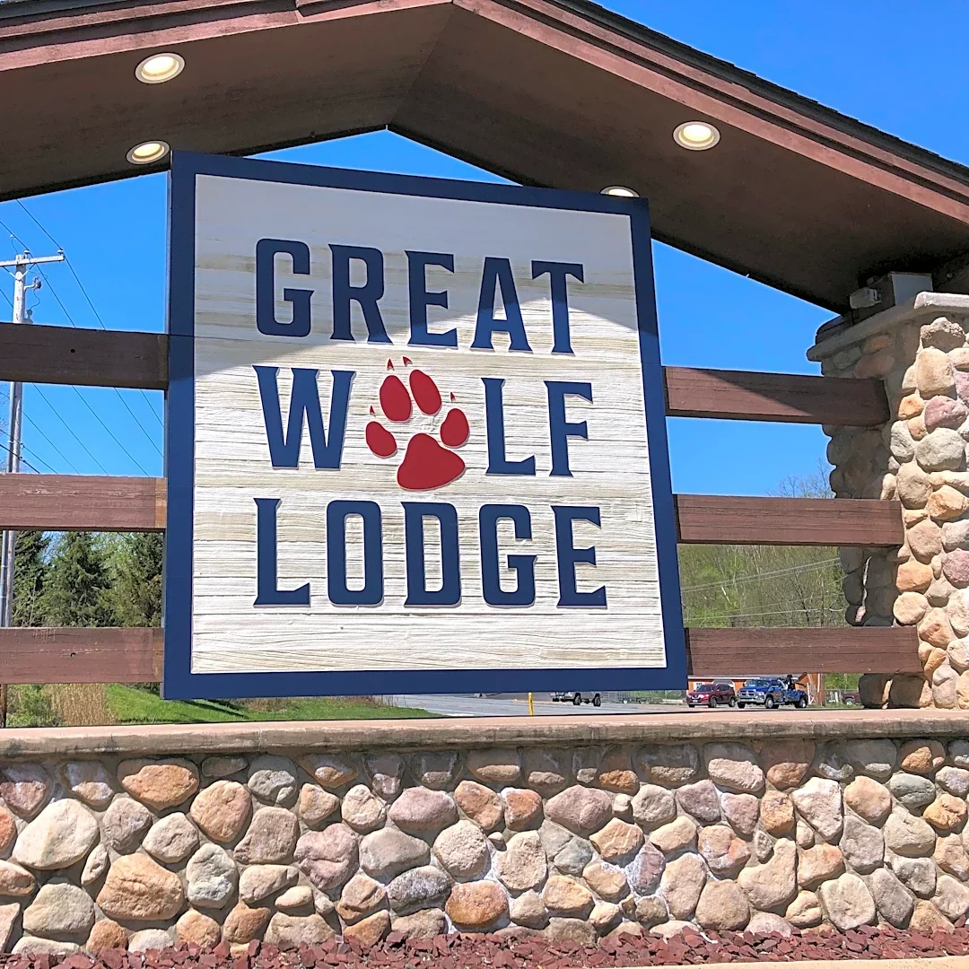 Mom charged in deaths of husband, son at Poconos resort