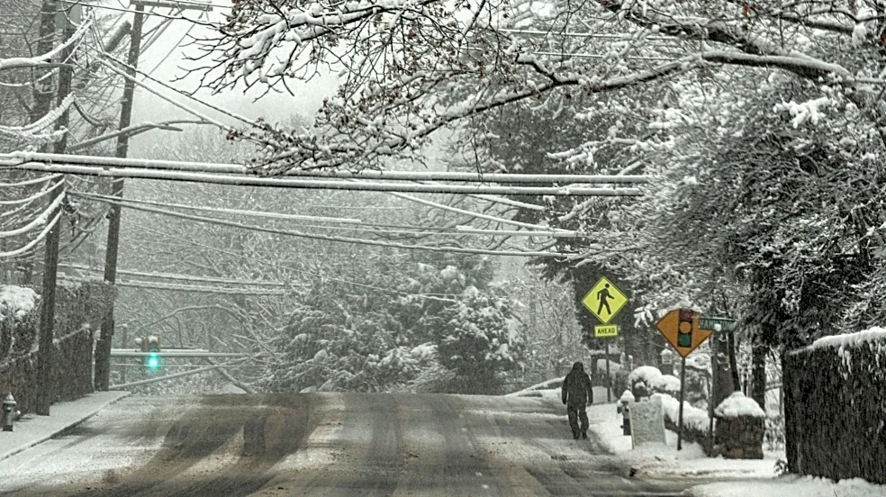 First snow of the season possible in New York this weekend. See where