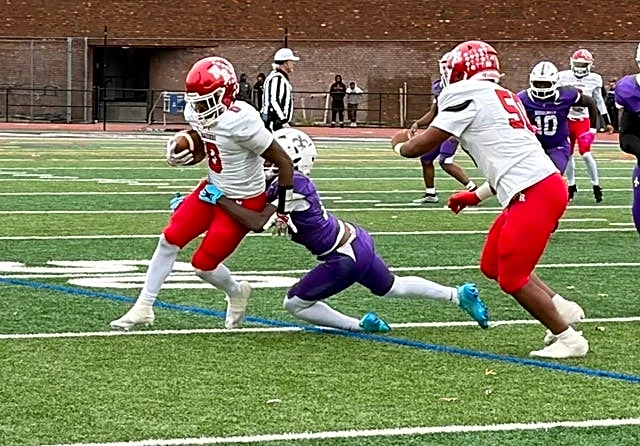 New Rochelle comes from behind late to beat North Rockland 18-13