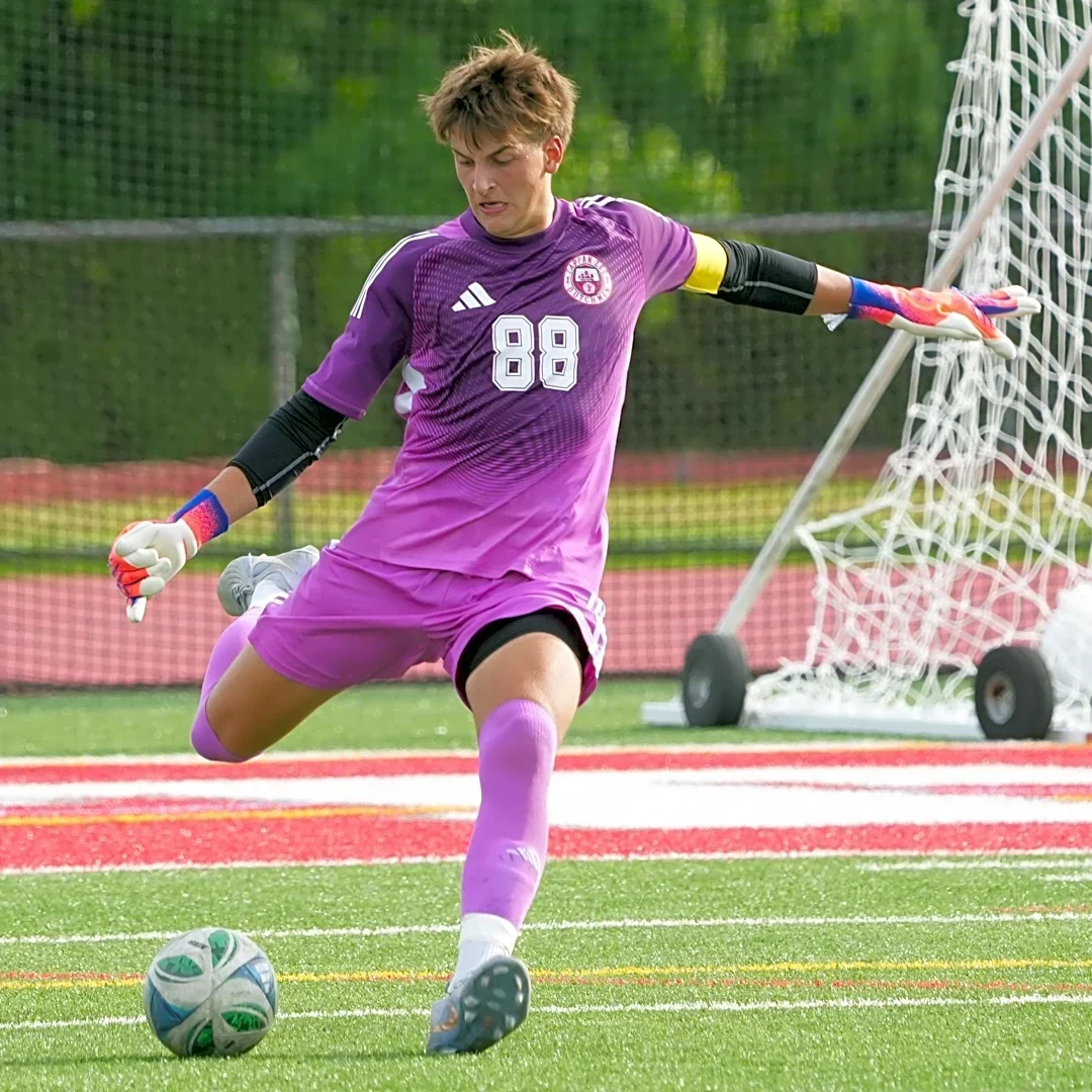 Who are the top seeds in the Section 1 boys soccer tournament bracket?