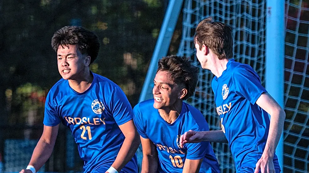 Yorktown rolls in outbracket match, boys soccer playoff schedule and scoreboard