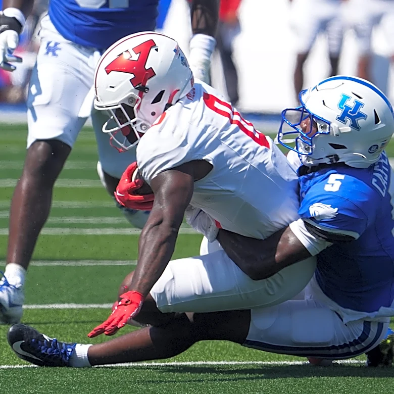 Kentucky's defense has to answer questions after week one