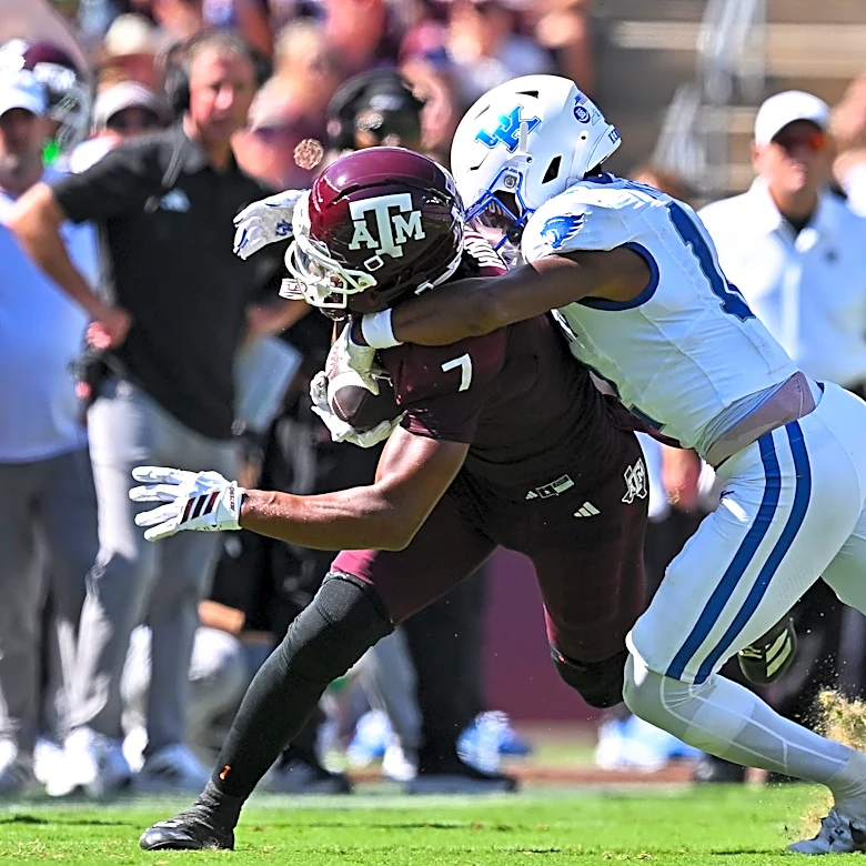 Kentucky defensive spotlights in upset win over Texas A&M