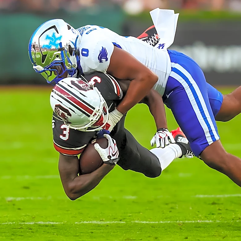 Kentucky gets bumped from the AP Top 25 by two points