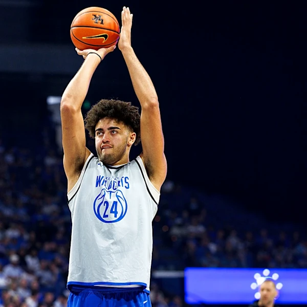 Florida leads SEC basketball poll as Kentucky slips