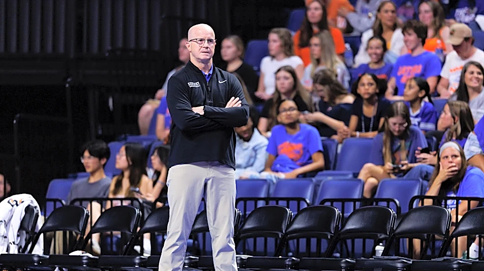 Craig Skinner will stick with Kentucky through at least 2031