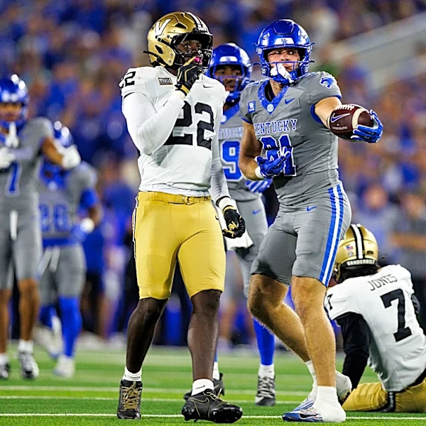 Kentucky offensive spotlights in win over Vanderbilt
