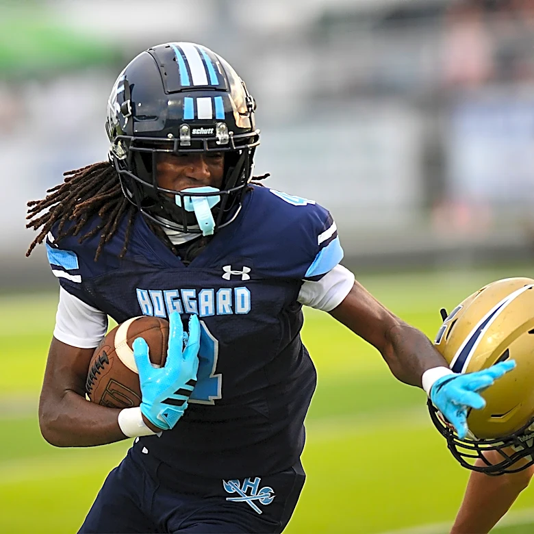 Vote among 51 nominees for Wilmington high school football preseason player of the year