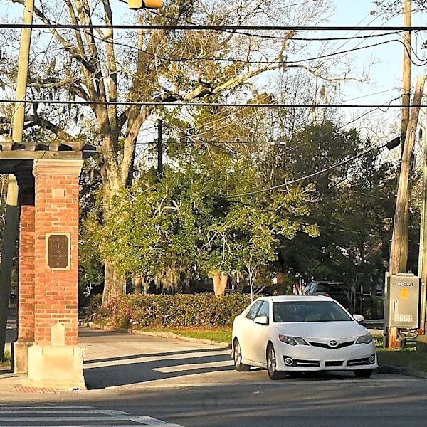 These historic Wilmington neighborhoods know how to make an entrance