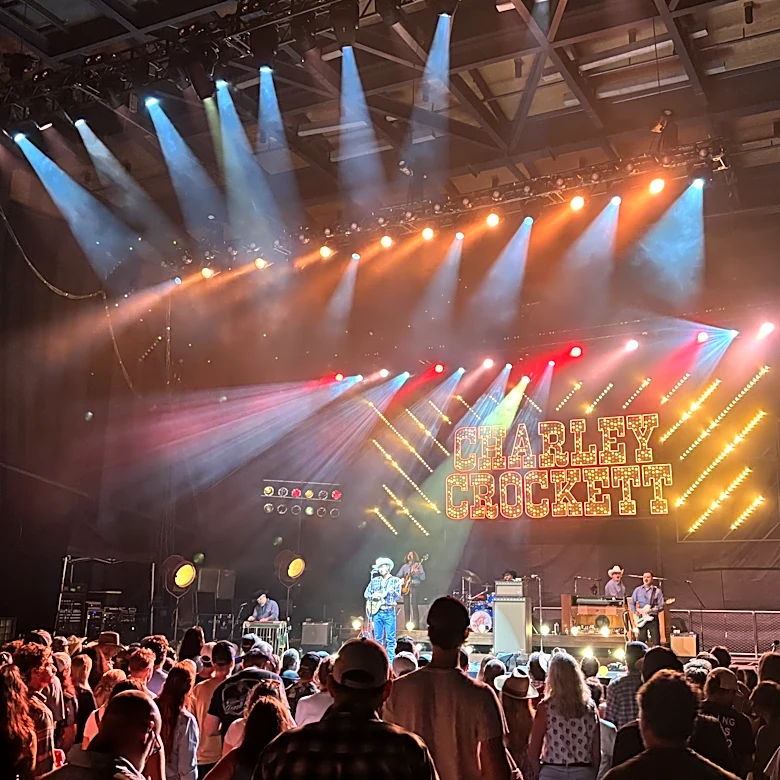 Wilmington gets old-school on a school night with Charley Crockett | Exclusive