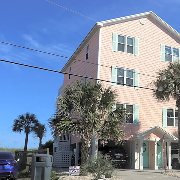 Here's which parts of New Hanover have the most Airbnbs