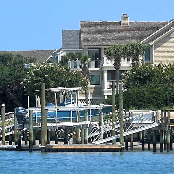 Figure Eight Island rezoning moves forward despite opposition