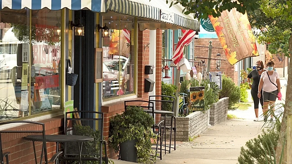 Longtime dining destination closes in Southport