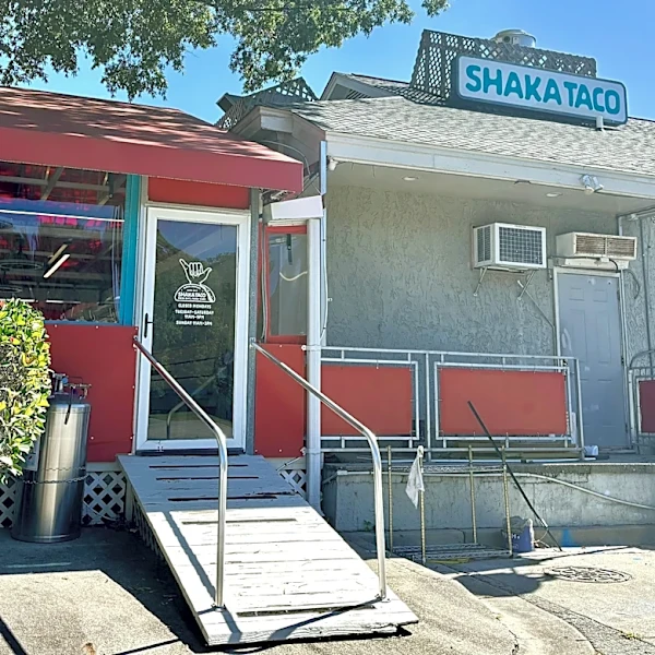Popular surf-inspired taco restaurant expands in Wilmington