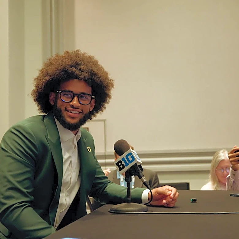 Oregon QB Dante Moore finds inspiration in former Michigan football stars
