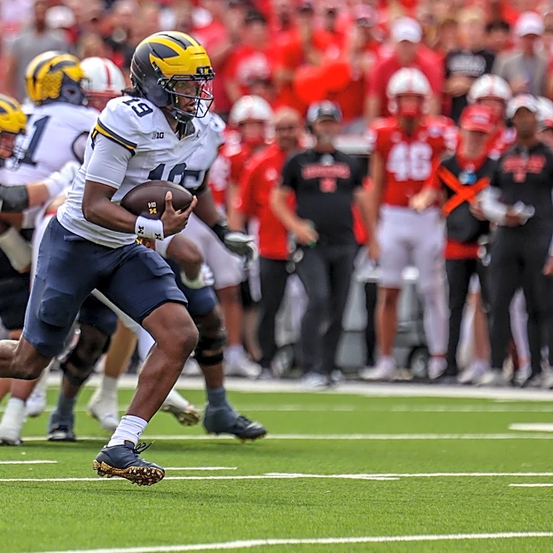 Michigan QB Bryce Underwood 'turned into a demon,' teammate says