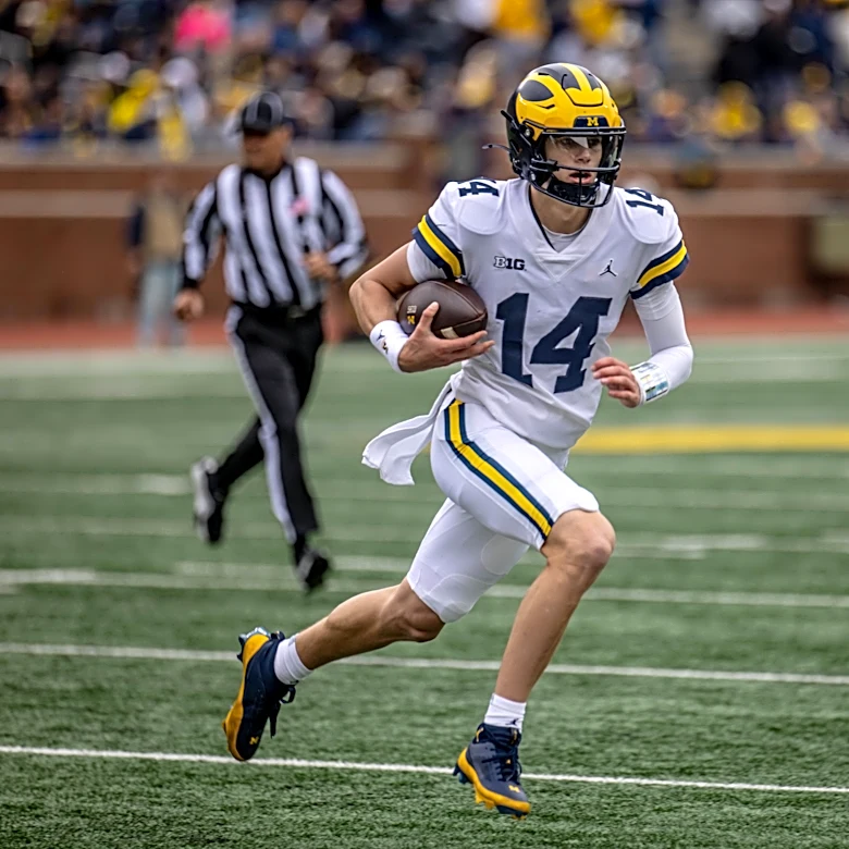 Michigan football backup QB battle remains 'neck-and-neck'