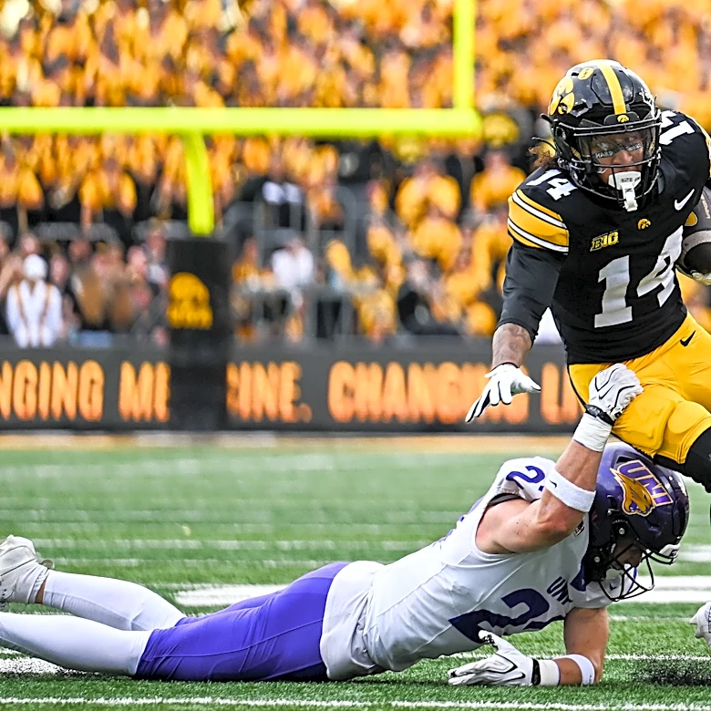 Iowa WR says facing Michigan man coverage is like a 'candy shop'