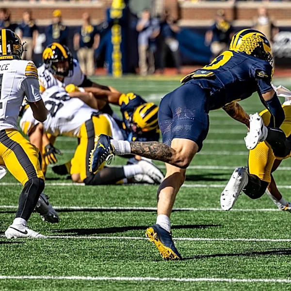 Michigan plummets in Coaches Poll after heartbreaking Iowa loss