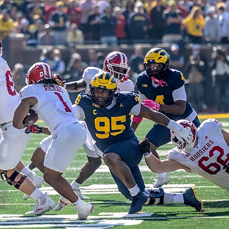 Michigan football has two ranked foes left in US LBM Coaches Poll