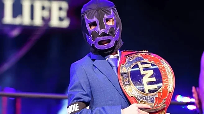 WWE Star Nattie Discusses Training Brodie Lee Jr.