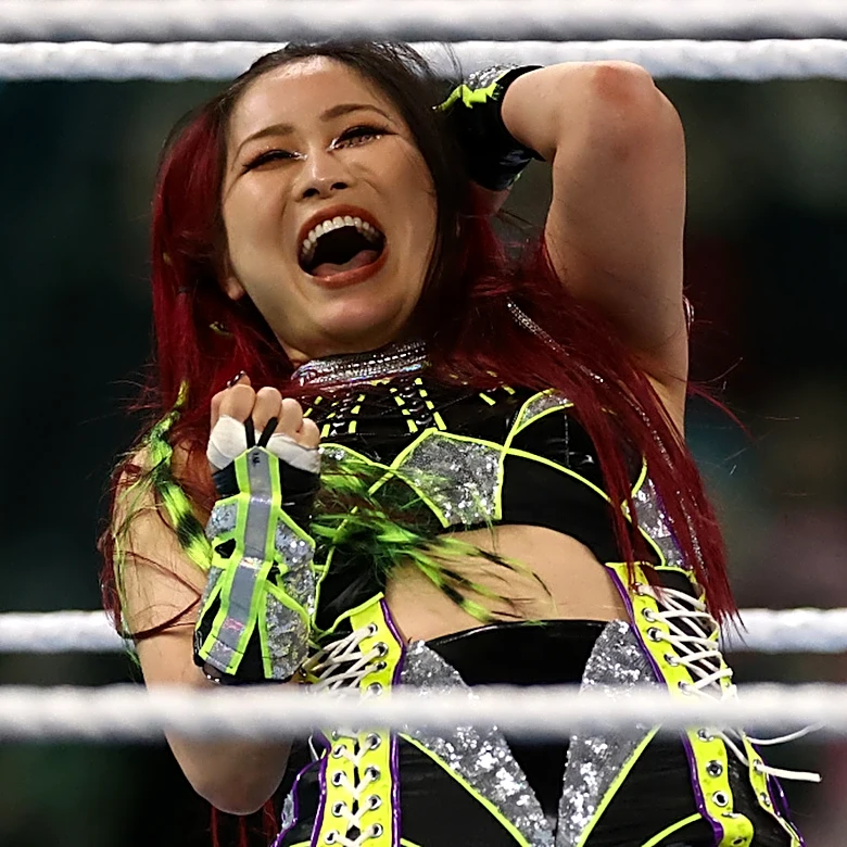 IYO SKY Advances In WWE QOTR Match