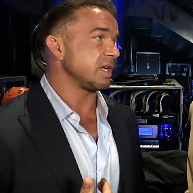 Chad Gable Returns To Main Roster As Himself On WWE SmackDown, Apologizes To Rey Fenix