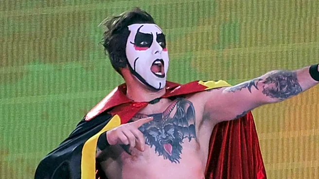 WWE Star Danhausen Documents Trip To NBA Finals As Knicks Drop Game 3 To Spurs