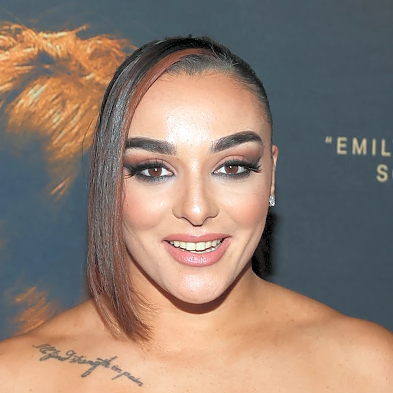 ROH Title Defense Ends Early After Deonna Purrazzo Suffers Apparent Injury