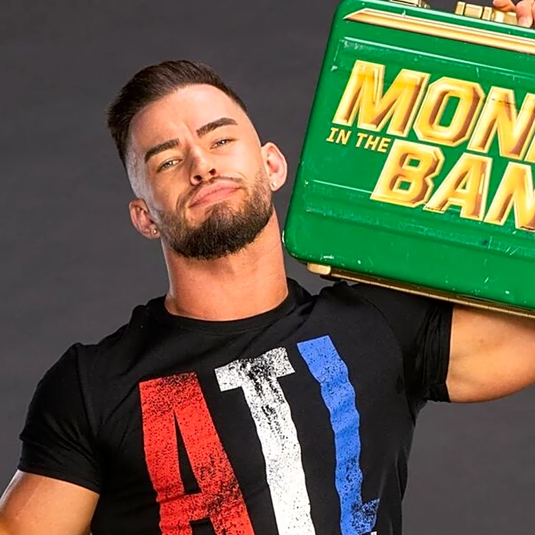WWE's Austin Theory Recalls Failed MITB Cash-In, Tense Moment With Roman Reigns
