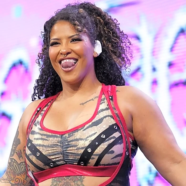 Willow Nightingale Captures AEW Women's World Title From Thekla At Redemption
