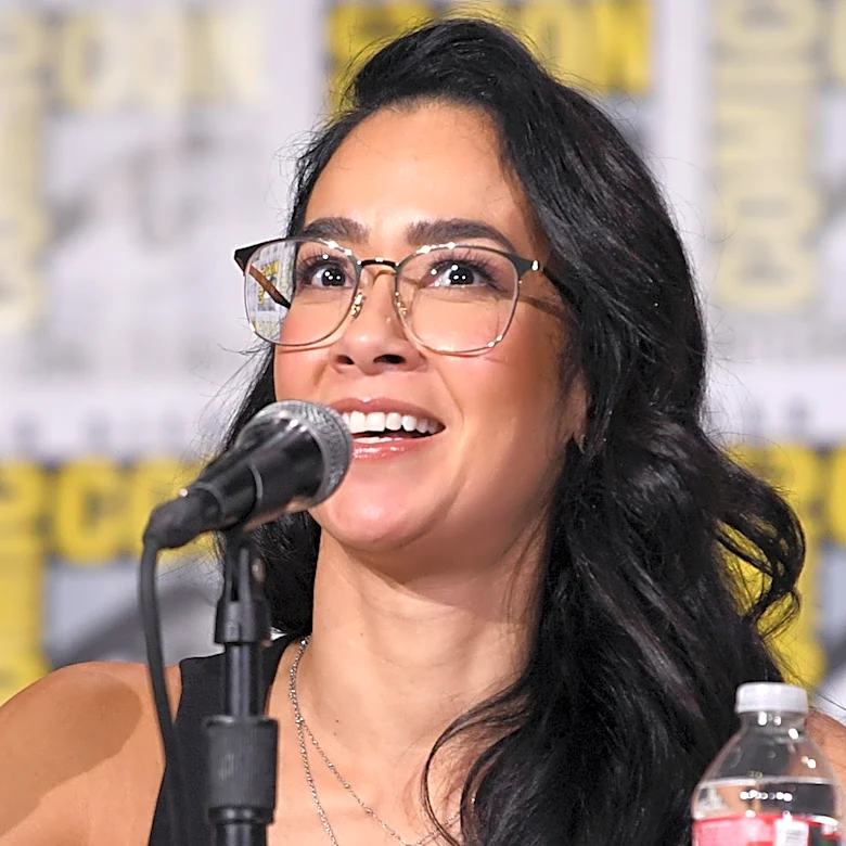 WWE's AJ Lee Wants Her Fans To Feel Like 'Superheroes'