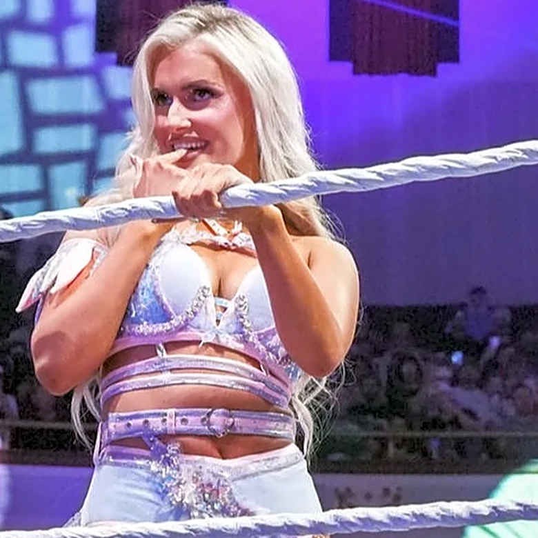 WWE's Blake Monroe Advises Wrestlers Against Dating