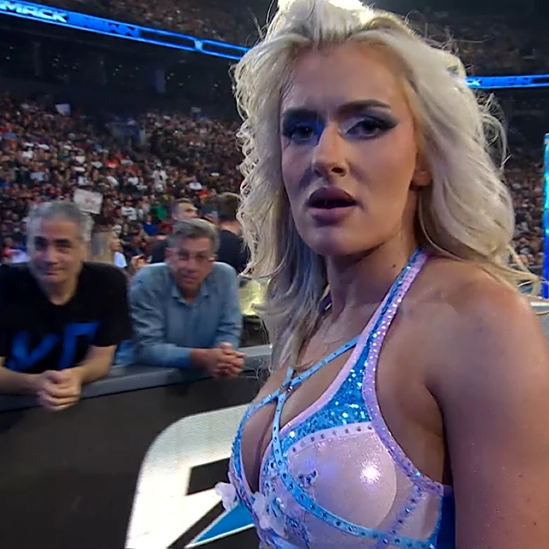 Blake Monroe Beats Down Giulia, WWE SmackDown In-Ring Debut Never Gets Started