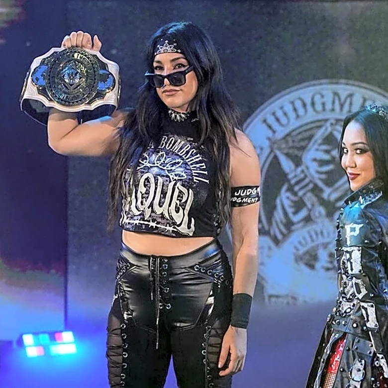 Raquel Rodriguez Beats Sol Ruca (With Some Help), Retains WWE Women's IC Title On Raw