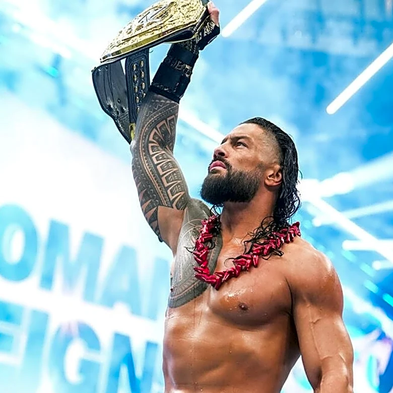 Roman Reigns Defeats Penta, Retains World Heavyweight Title In WWE Raw Main Event
