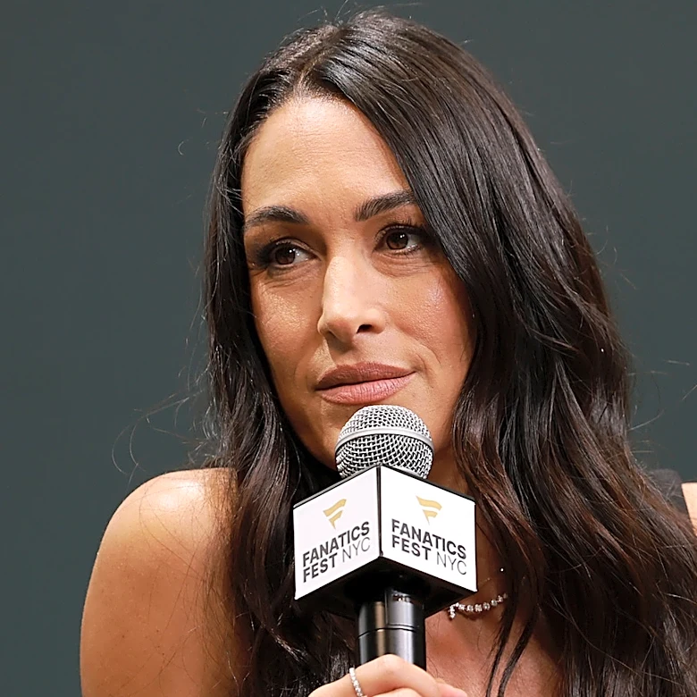 WWE's Brie Bella Offers Injury Recovery Update
