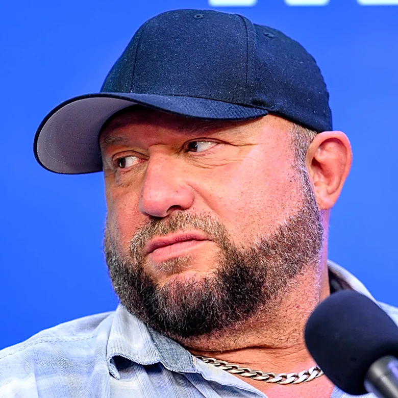 Bully Ray Breaks Down Messy Ending To WWE SmackDown Title Match