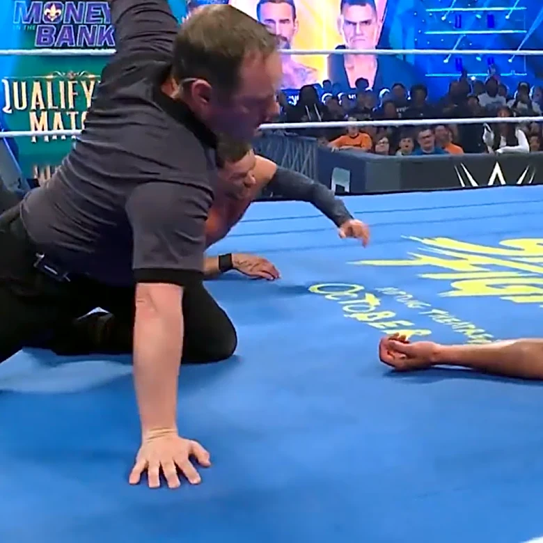 CM Punk Pins GUNTHER On WWE SmackDown, Qualifies For Men's Money In The Bank Match