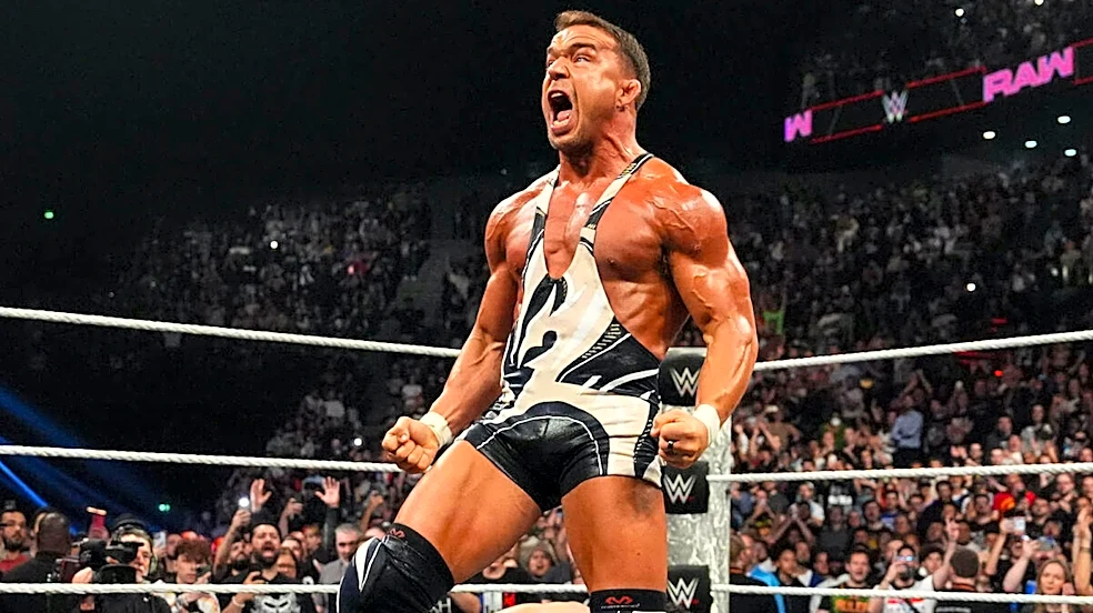Chad Gable Wins WWE Raw Triple Threat Match, Retains Men's Intercontinental Title