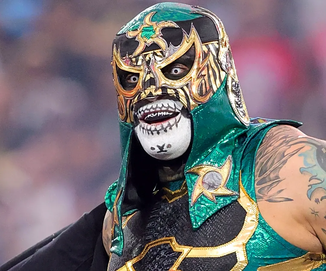 Penta Says His Family Helped Him Choose Between WWE & AEW