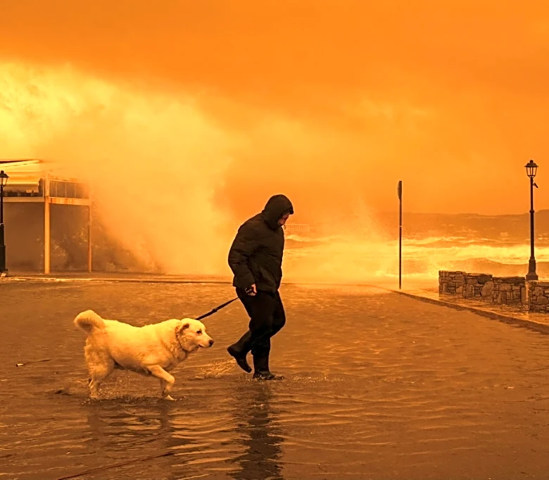 Una violenta tormenta en Grecia deja un muerto
