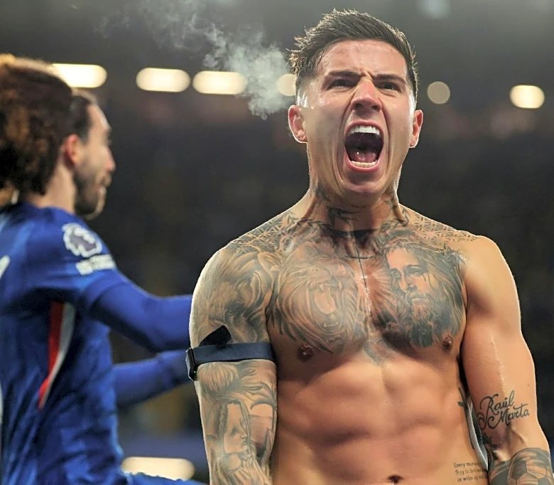"Se ha cruzado una línea": Enzo Fernández es apartado del Chelsea dos partidos
