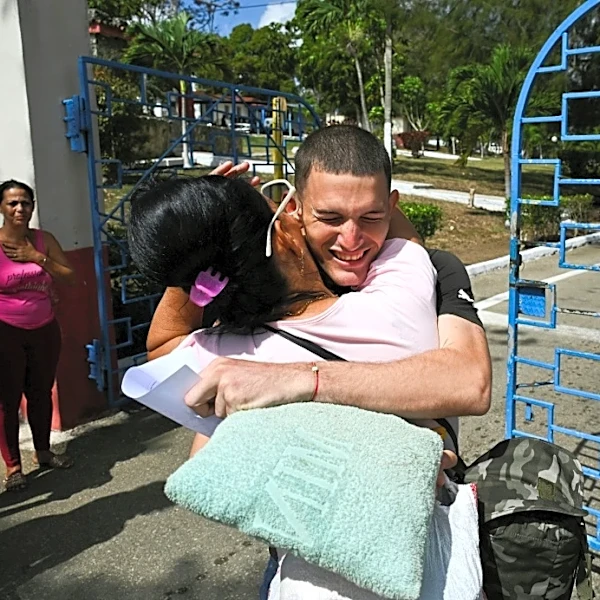 Cuba comienza a liberar presos tras anuncio de indulto